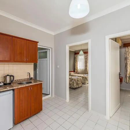 The S Aparts & 酒店